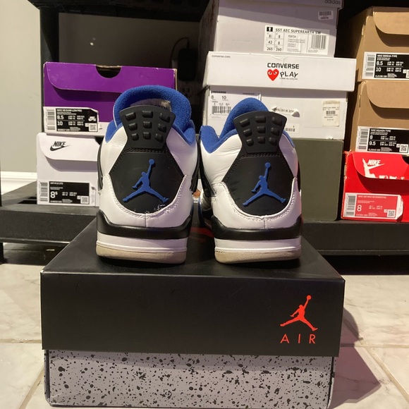Nike Air Jordan 4 Motorsport - Picture 4 of 5